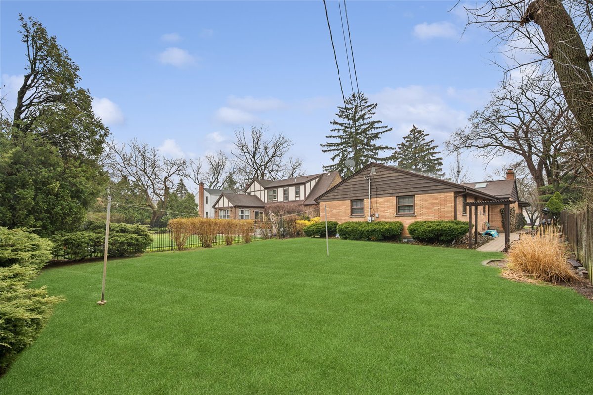 561 North Happ Road Northfield, IL 60093 - Photo 22 of 24 Gallery Image 22