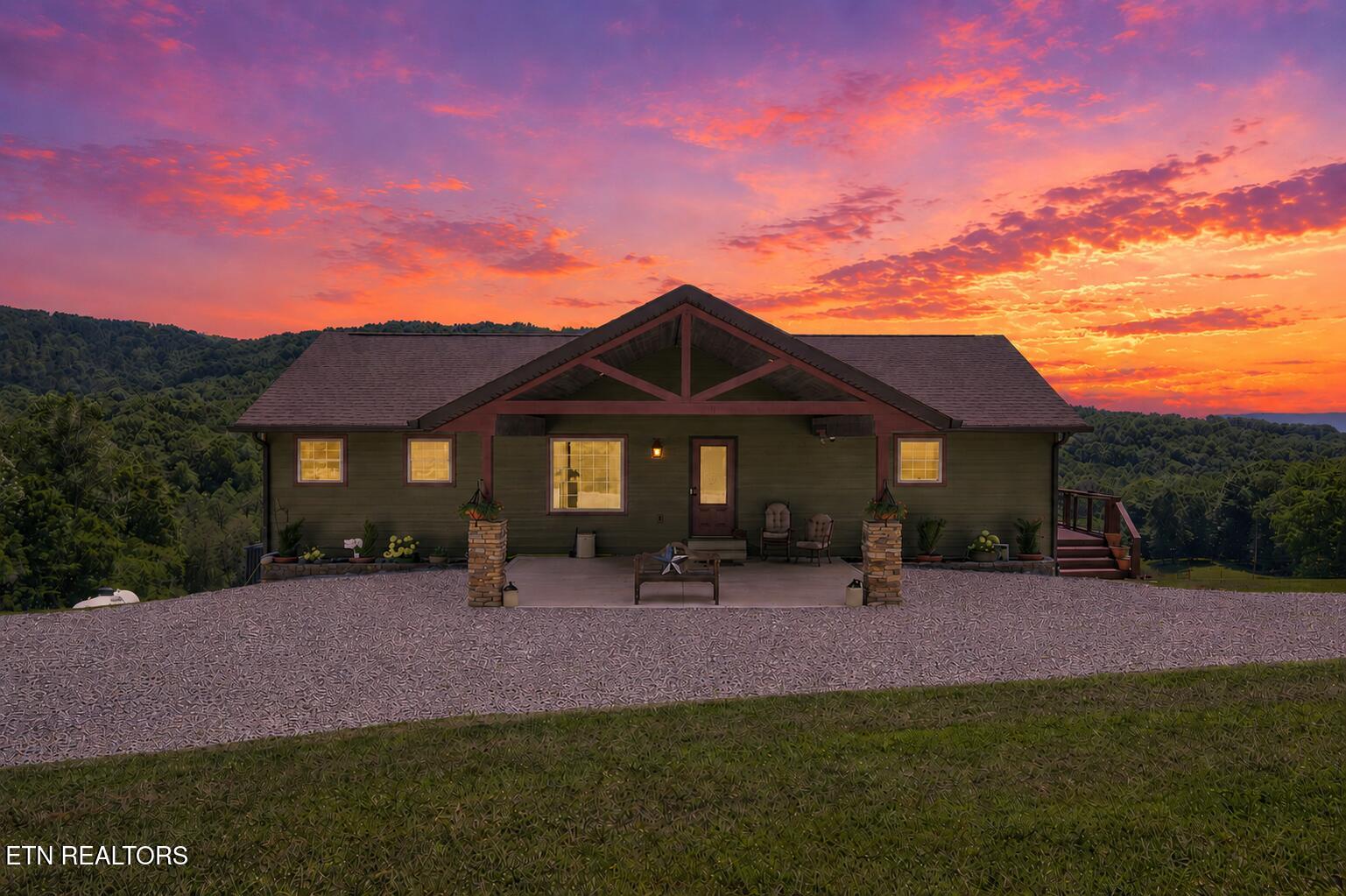 Twilight Photo - 1252 Shellotte Loop