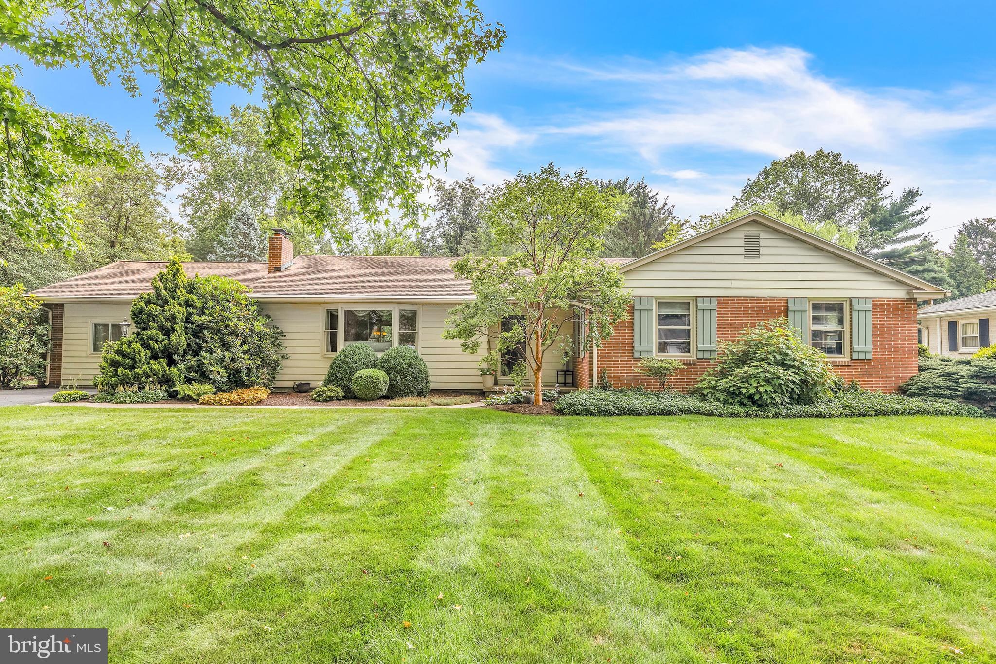 629 South Spruce Street Lititz, PA 17543 - Photo 1 of 30
