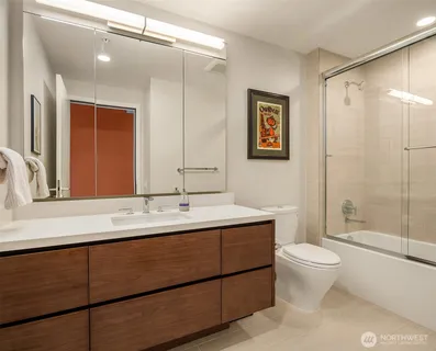 $1,299,950 | 121 Stewart Street, Unit 2501, Seattle, WA 98101