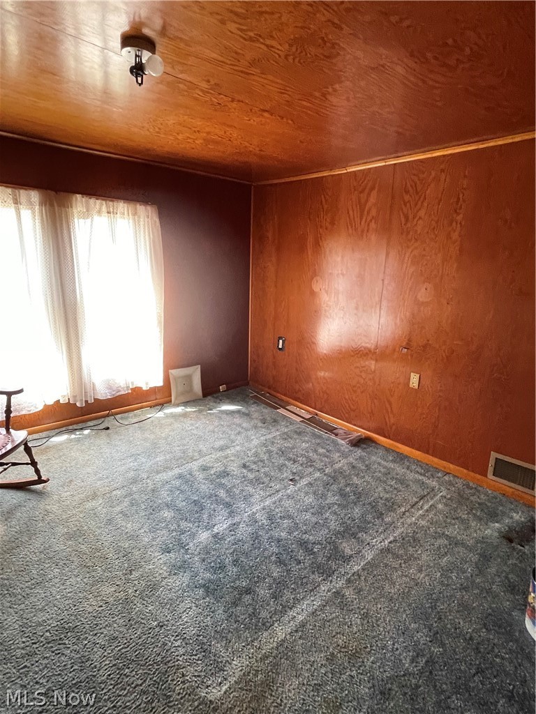 65120 Saunders Hill Road Bellaire, OH 43906 - Photo 14 of 32