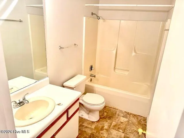 $140,000 | 2001 Summerhaven Drive, Unit A, Greenville, NC 27858