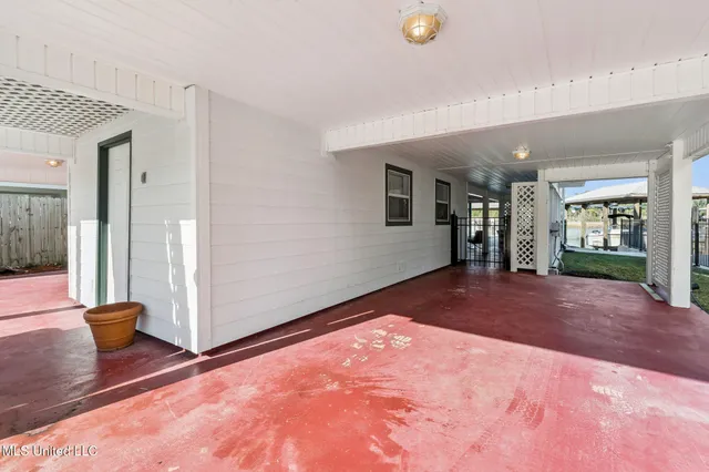 $949,000 | 104 Poplar Point, Pass Christian, MS 39571