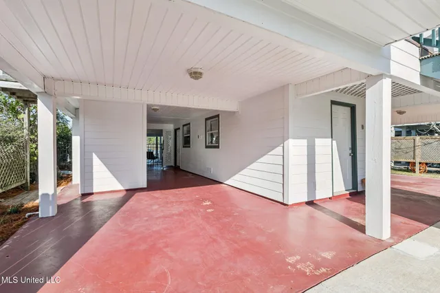 $949,000 | 104 Poplar Point, Pass Christian, MS 39571