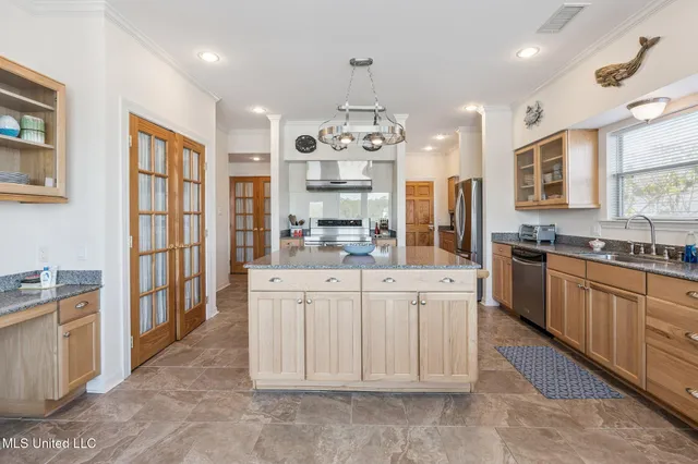 $949,000 | 104 Poplar Point, Pass Christian, MS 39571