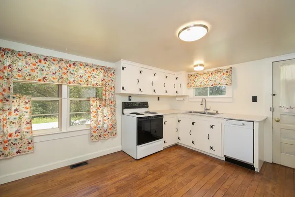 $245,000 | 891 Vermont Rte 100, Weston, VT 05161