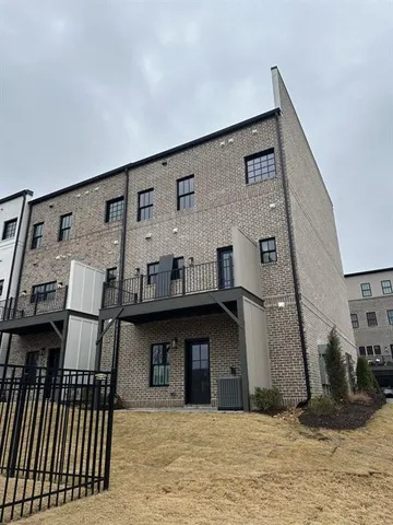 $715,000 | 345 Sugarview Road, Sugar Hill, GA 30518