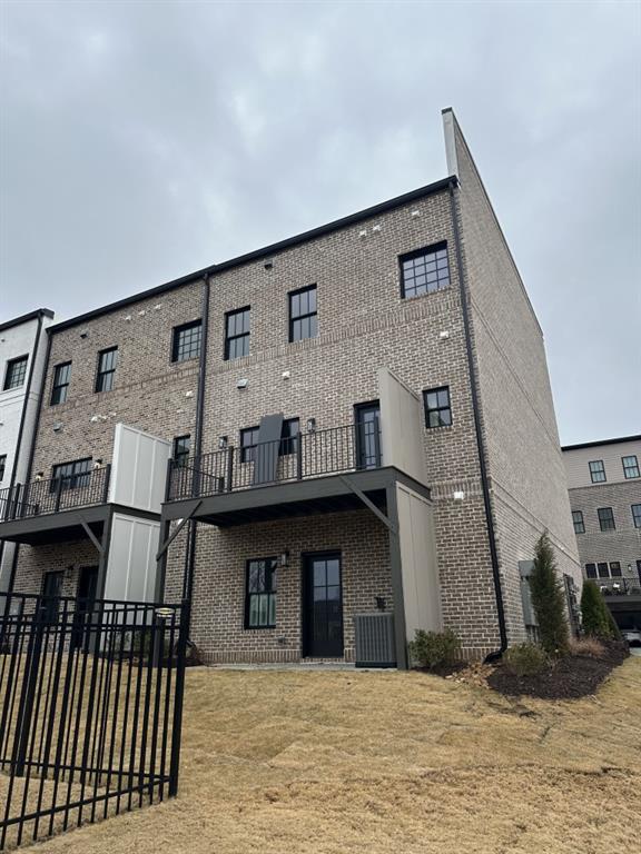 345 Sugarview Road Sugar Hill, GA 30518 - Photo 3 of 60