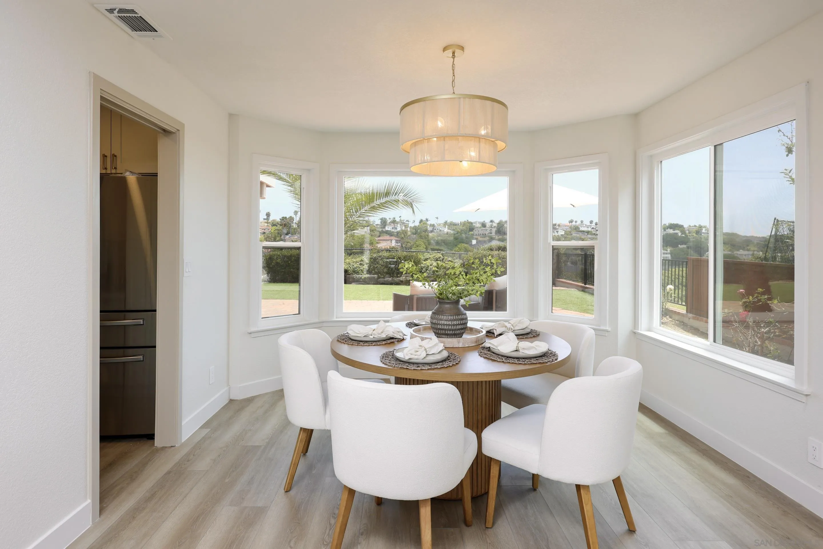 1705 Hawk View Drive Encinitas, CA 92024 - Photo 6 of 44