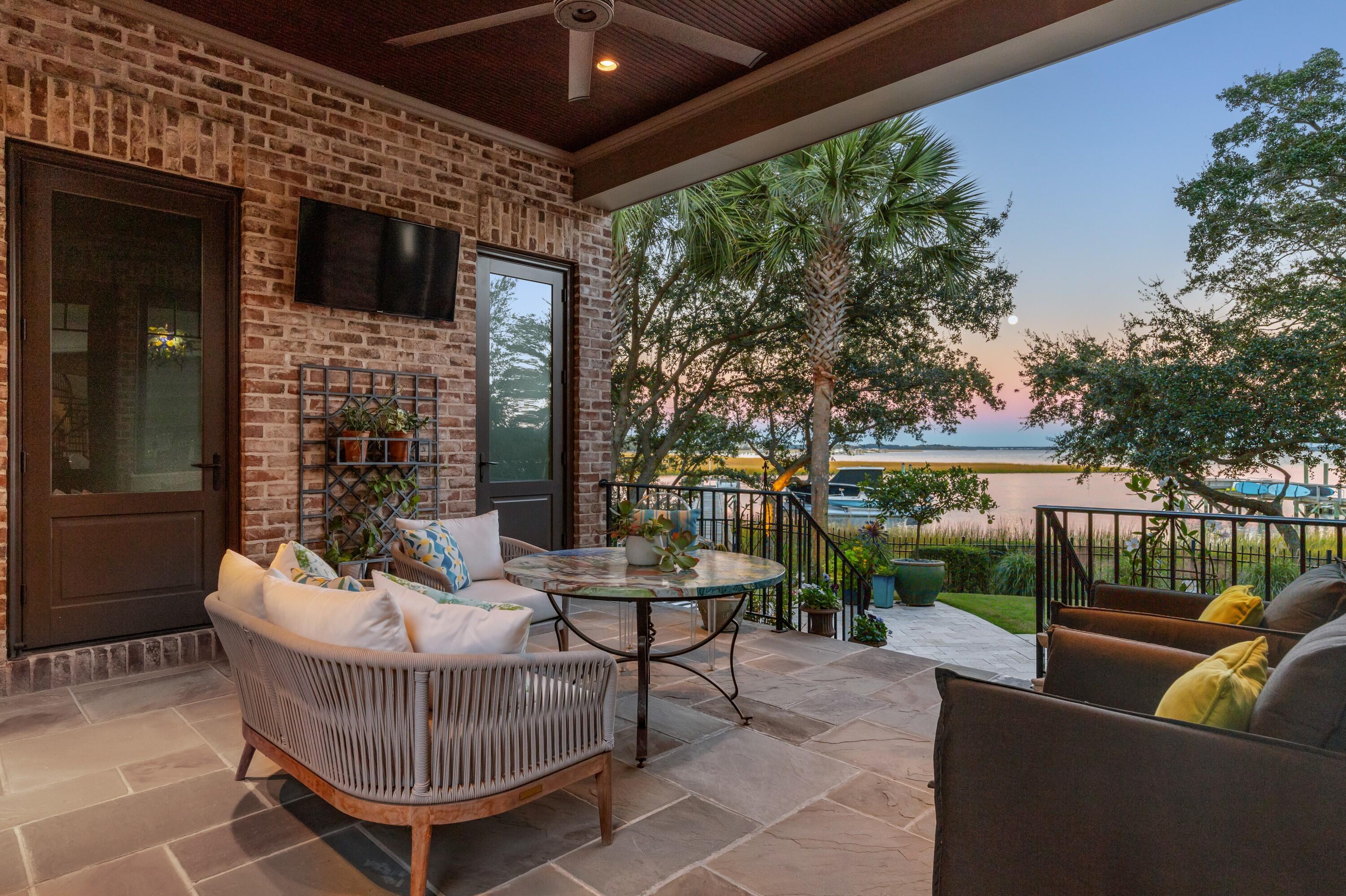 428 Ralston Creek Street Daniel Island, SC 29492 - Photo 15 of 115 photo_015