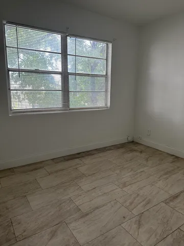 $1,450 | 608 5th Street, Unit 8, West Palm Beach, FL 33401