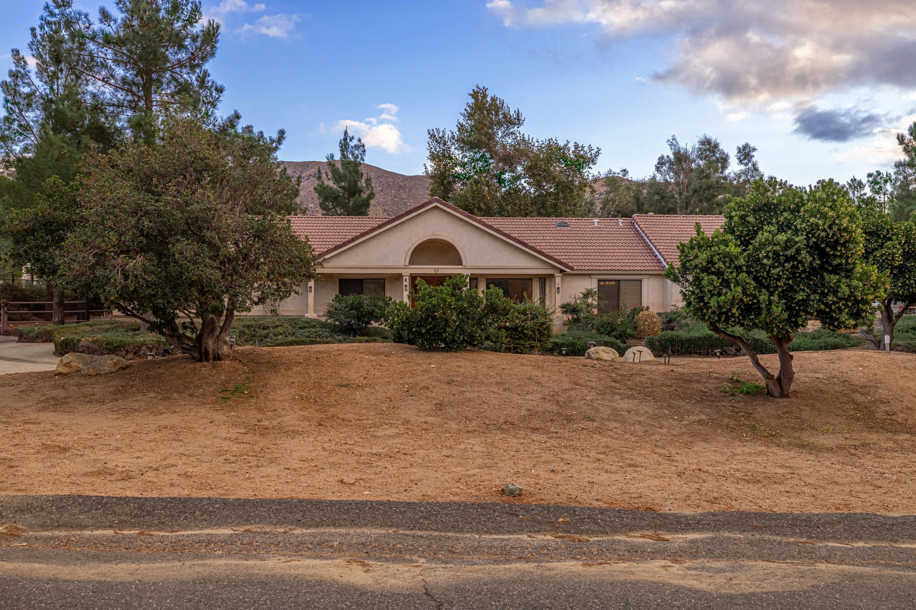 2470 Trails End Road Acton, CA 93510 - Photo 2 of 59 JMY_0805-HDR