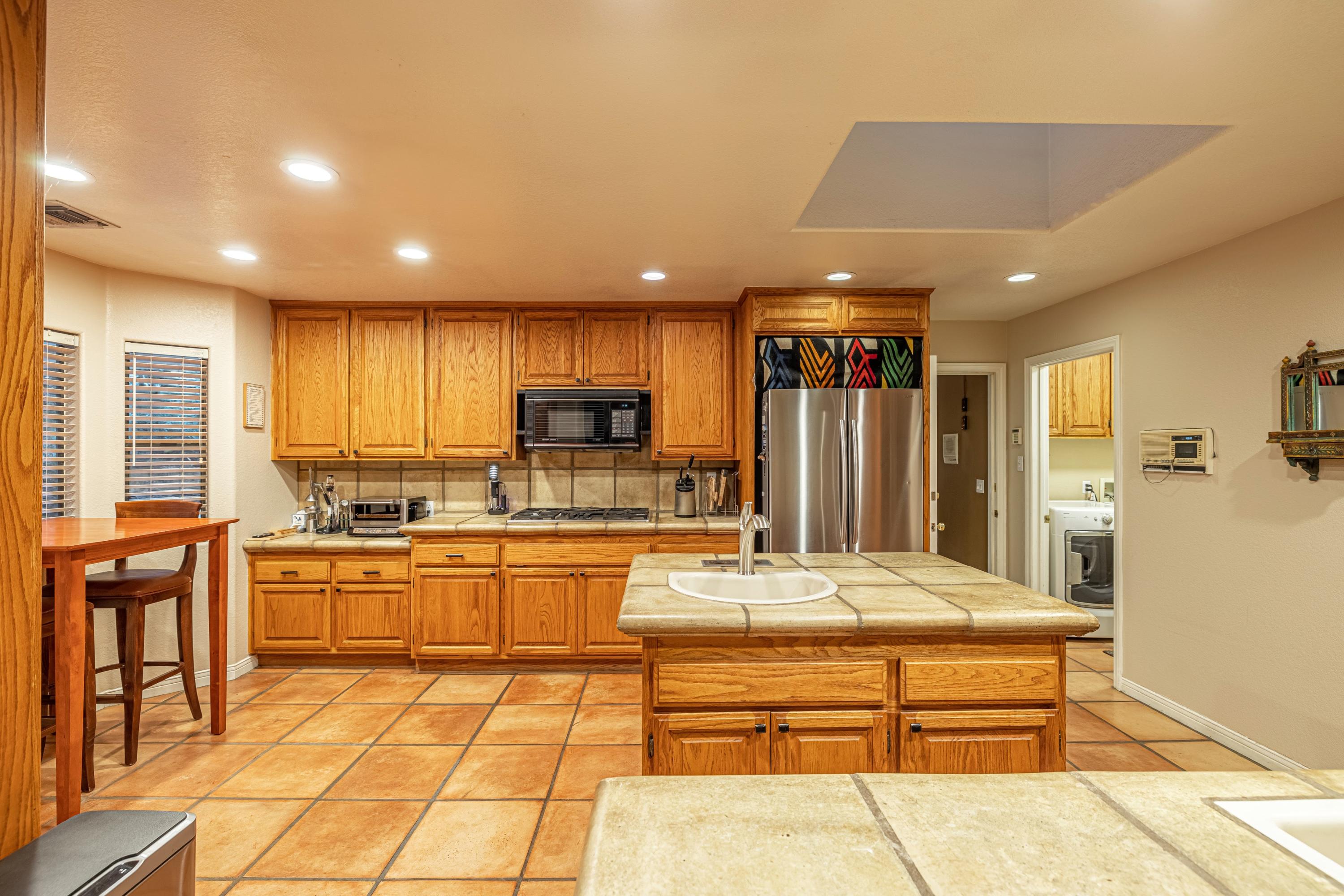 2470 Trails End Road Acton, CA 93510 - Photo 21 of 59 JMY_0937-HDR