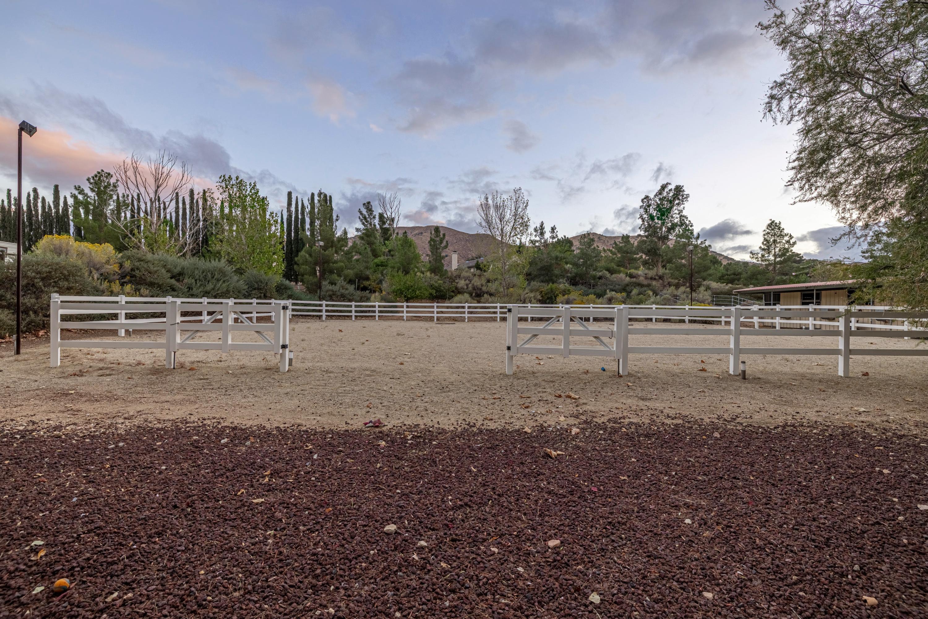 2470 Trails End Road Acton, CA 93510 - Photo 49 of 59 JMY_0898-HDR