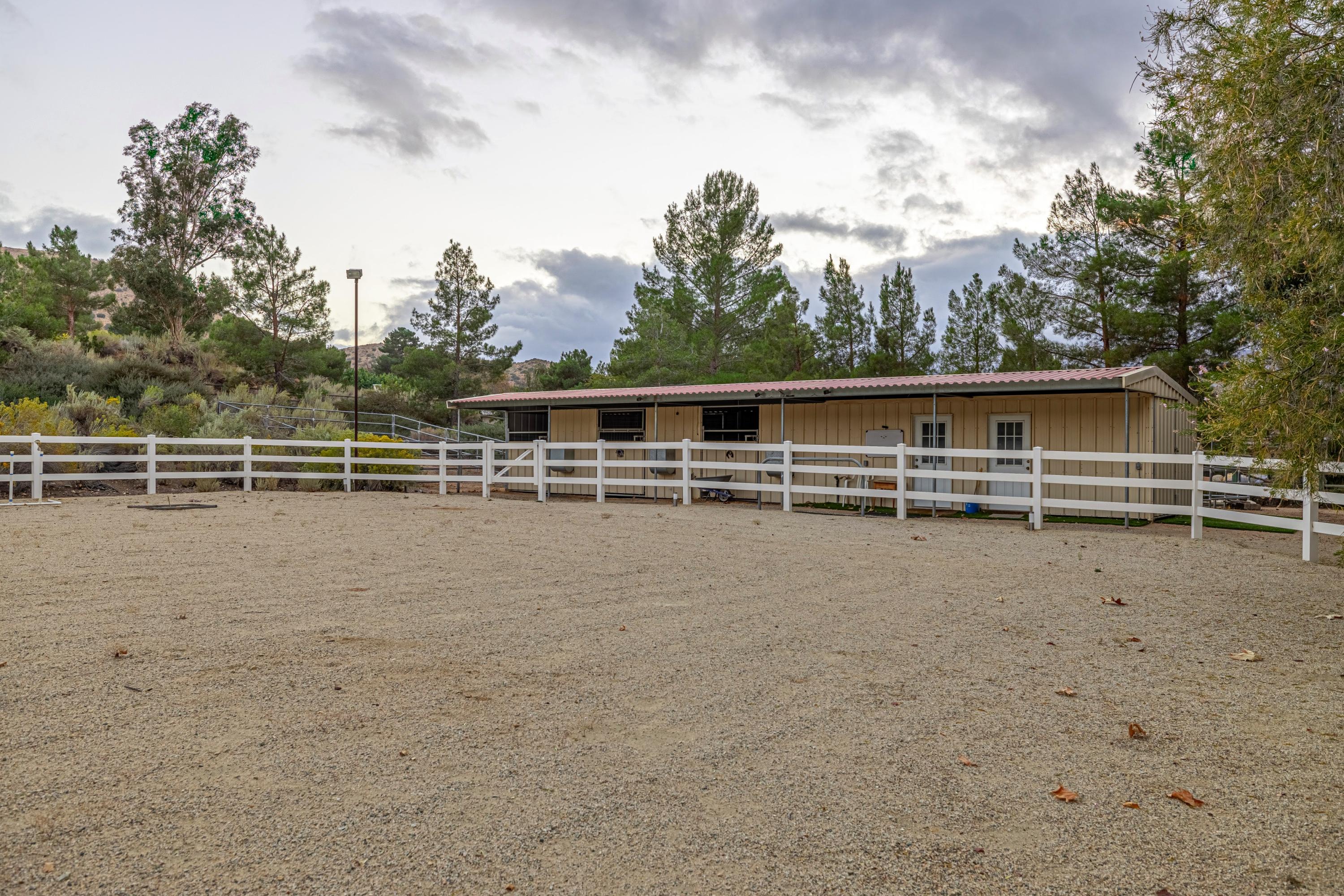 2470 Trails End Road Acton, CA 93510 - Photo 50 of 59 JMY_0904-HDR