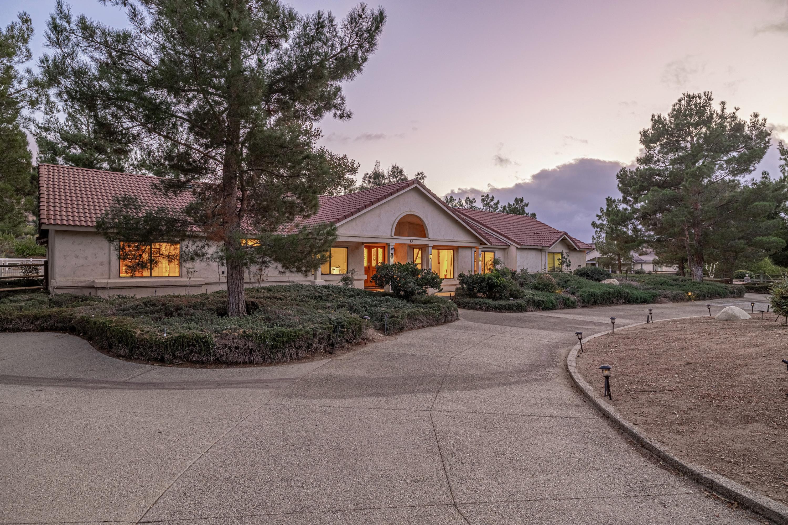 2470 Trails End Road Acton, CA 93510 - Photo 8 of 59 JMY_0984-HDR
