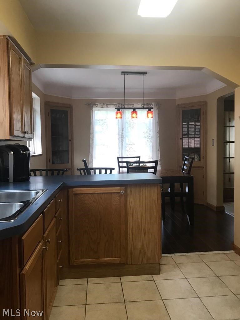15907 Munn Road Cleveland, OH 44111 - Photo 6 of 21 Gallery Image 6