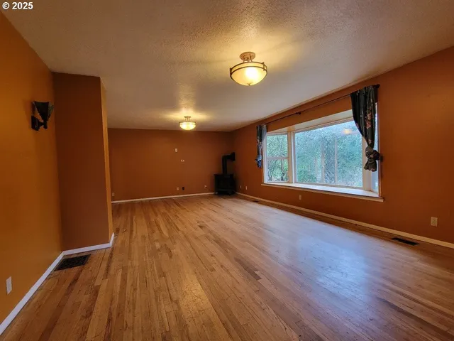 $484,000 | 2910 Southeast Hillyard Road, Gresham, OR 97080