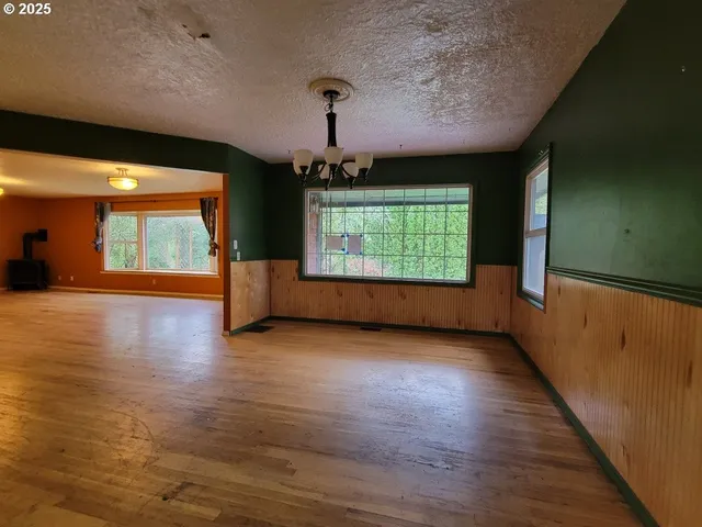 $484,000 | 2910 Southeast Hillyard Road, Gresham, OR 97080