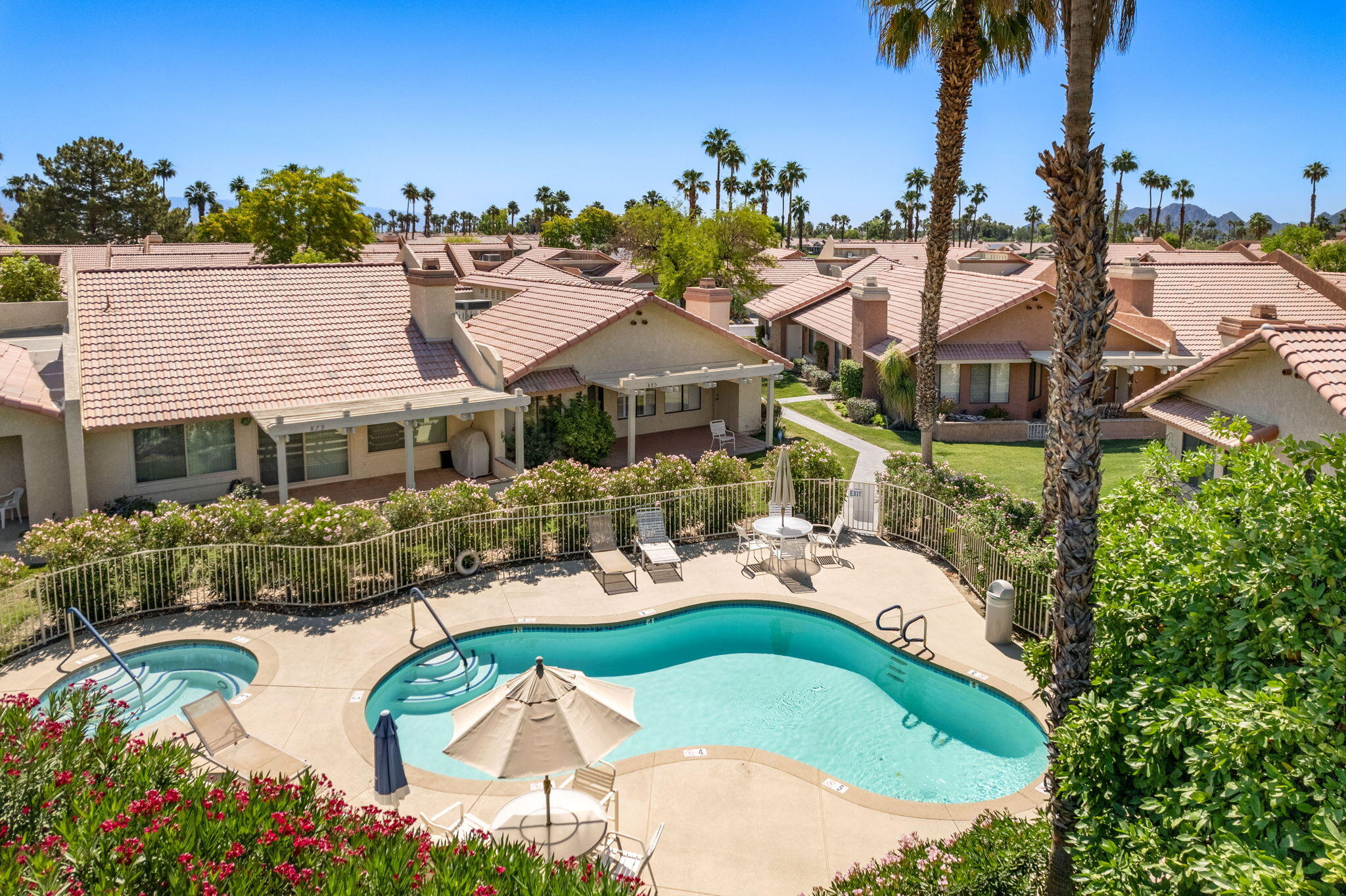 42885 Scirocco Road Palm Desert, CA 92211 - Photo 4 of 33 6-web-or-mls-BSScirocco_2023_006
