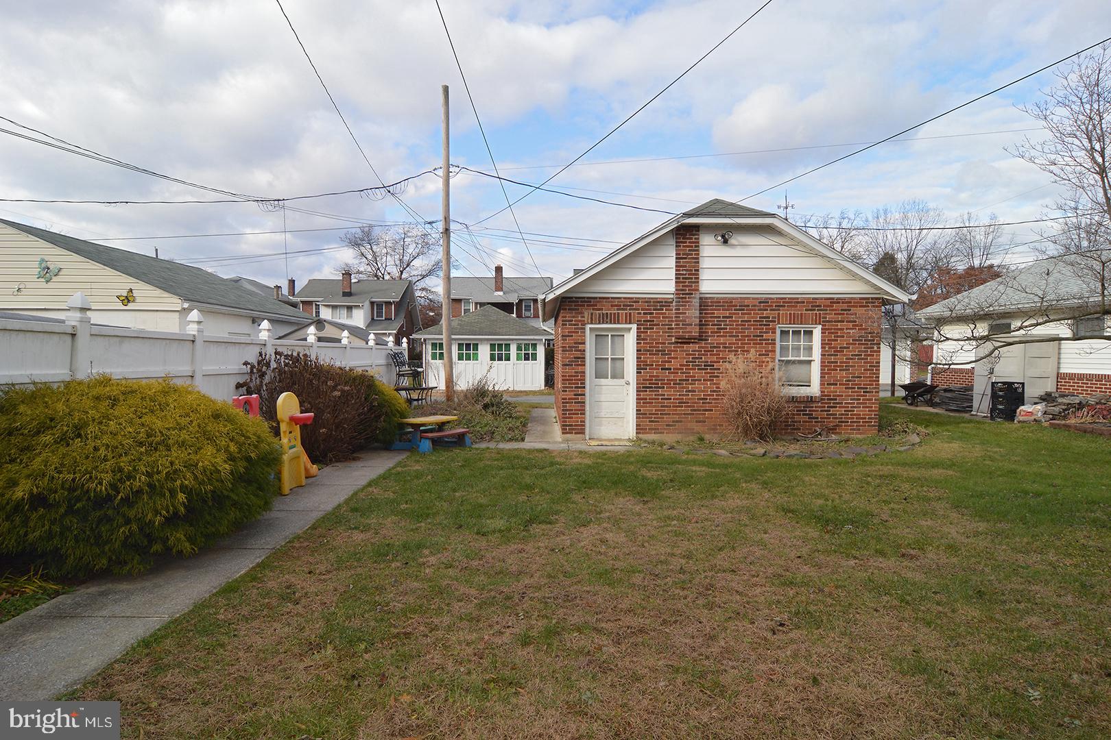 123 East Walnut Street Reading, PA 19607 - Photo 5 of 13 Gallery Image 5
