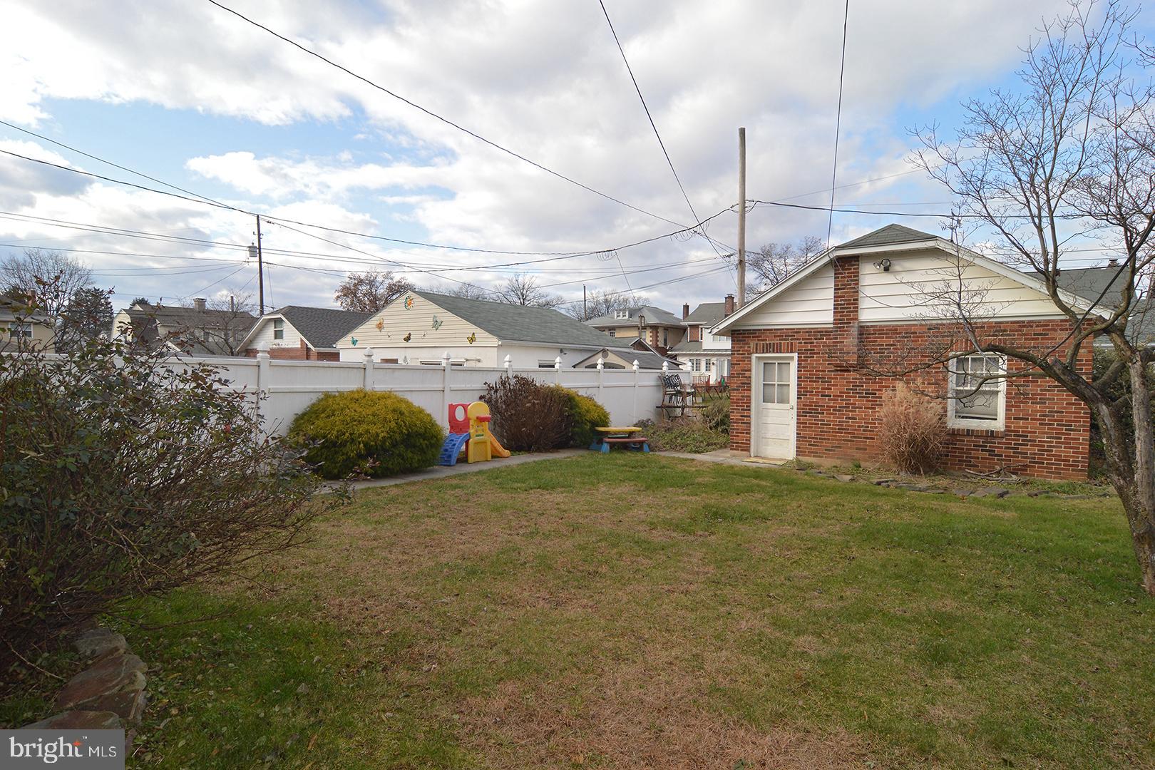 123 East Walnut Street Reading, PA 19607 - Photo 6 of 13 Gallery Image 6