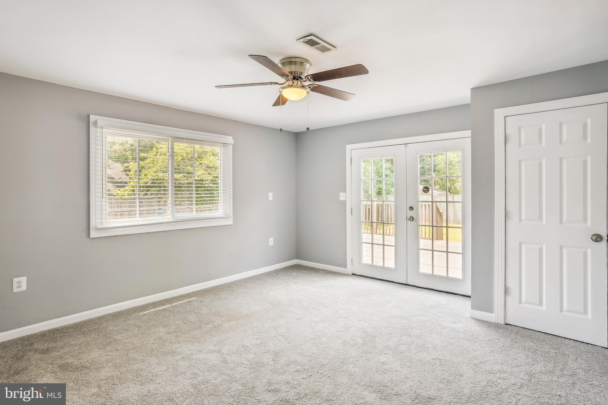 8 Sumac Road Glen Burnie, MD 21060 - Photo 16 of 31 3rd bedroom