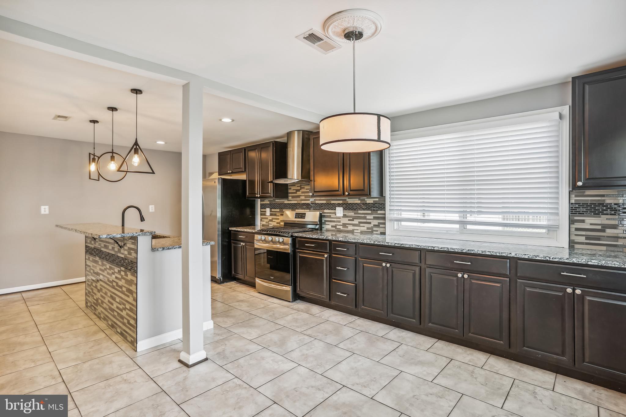 8 Sumac Road Glen Burnie, MD 21060 - Photo 21 of 31 Plenty of counter space!