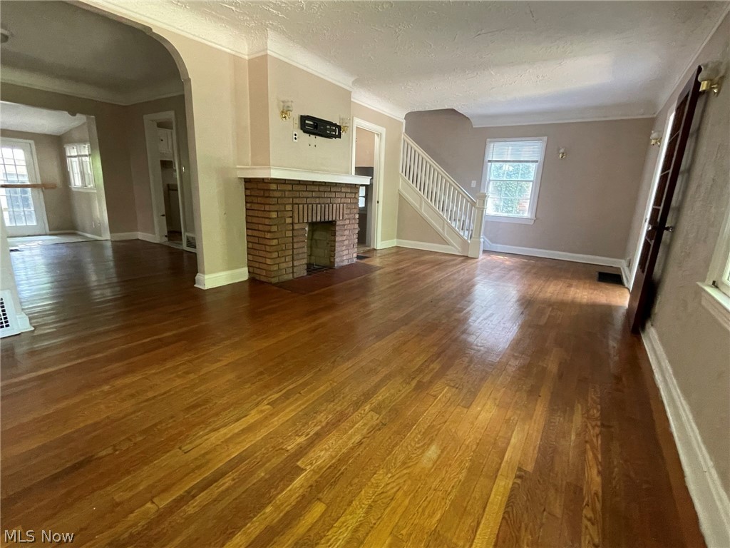 1071 Hillstone Road Cleveland Heights, OH 44121 - Photo 6 of 12
