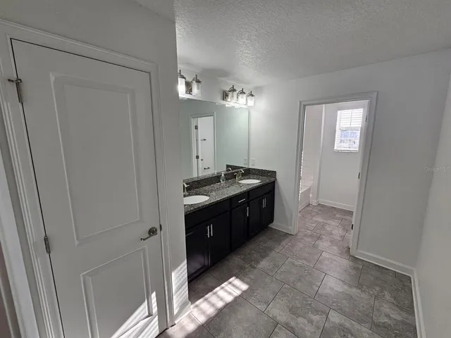 $3,400 | 3059 Beaver Creek Drive, Kissimmee, FL 34746