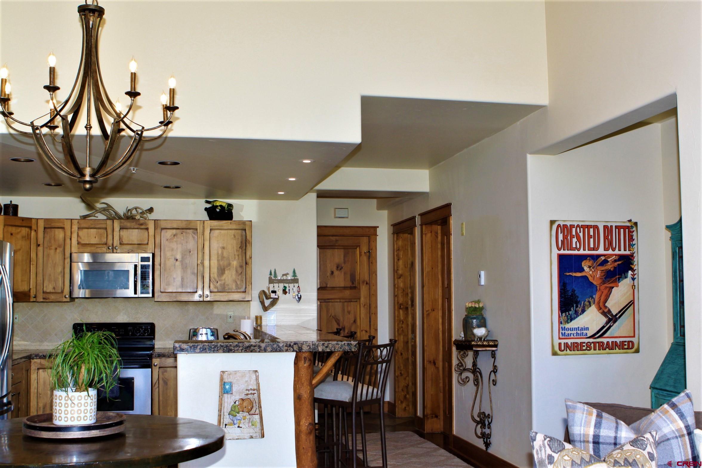 9 Hunter Hill Road, Unit 303 Crested Butte, CO 81225 - Photo 4 of 25 Gallery Image 4