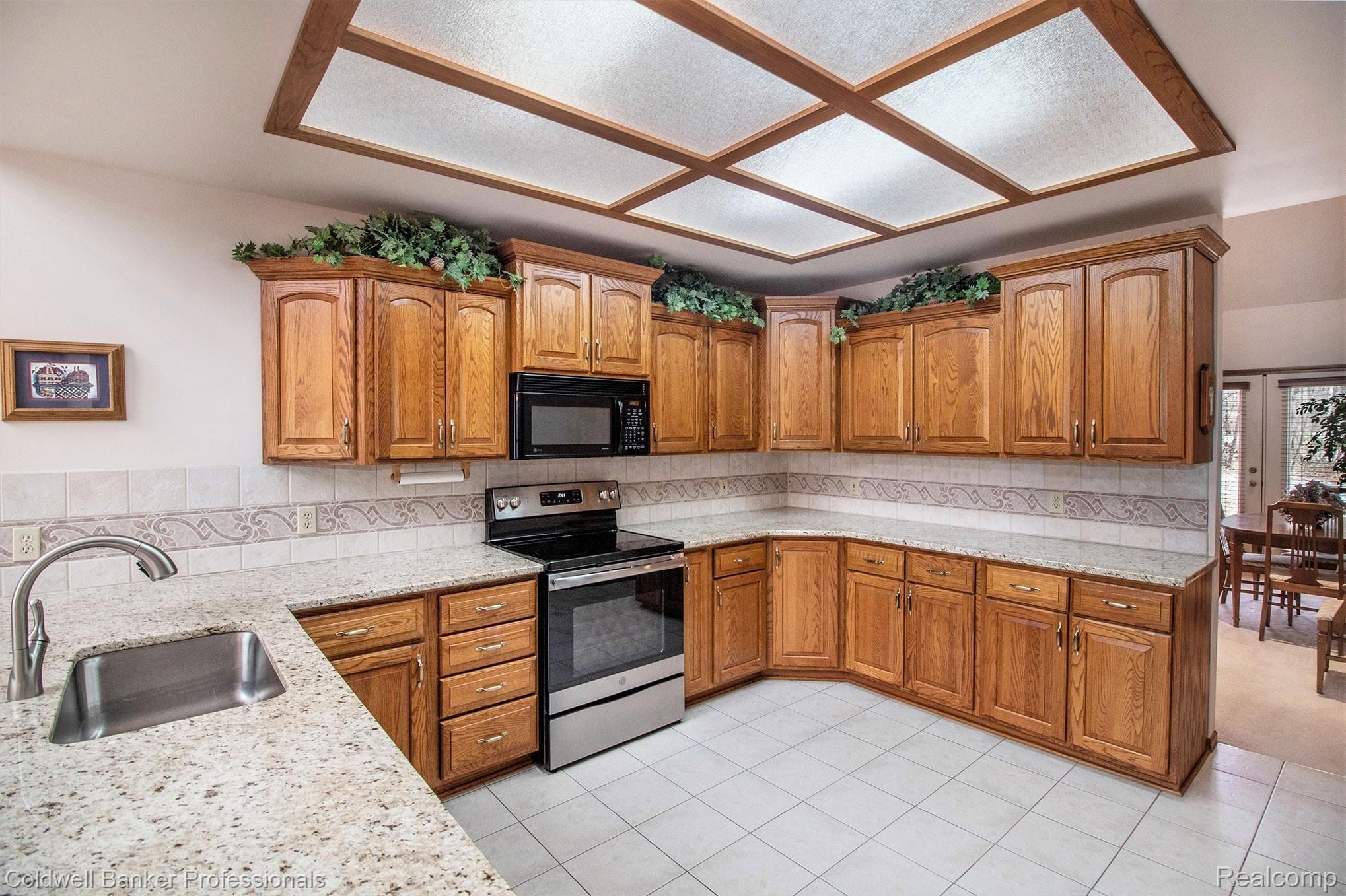 3482 McCormick Road Lapeer, MI 48446 - Photo 8 of 25 Kitchen