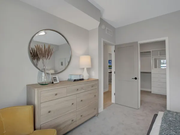 $3,695 | 3630 Colfax Avenue South, Minneapolis, MN 55409