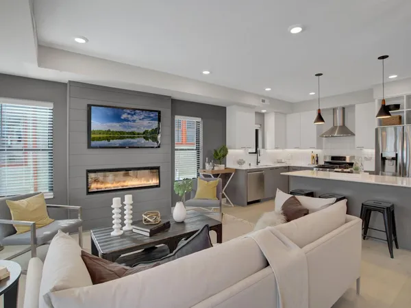 $3,695 | 3630 Colfax Avenue South, Minneapolis, MN 55409