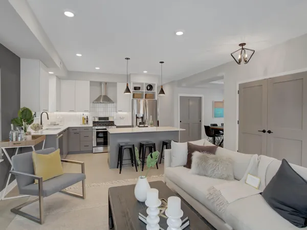 $3,695 | 3630 Colfax Avenue South, Minneapolis, MN 55409