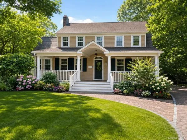 $1,149,000 | 341 Woodland Drive, Brightwaters, NY 11718