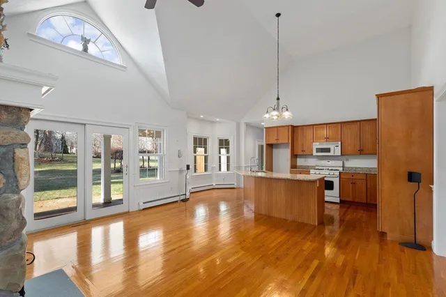 $895,000 | 10 Proud Foot Way, Hanson, MA 02341