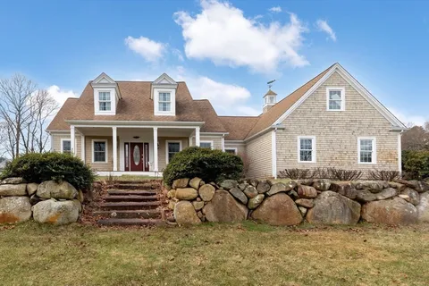 $895,000 | 10 Proud Foot Way, Hanson, MA 02341