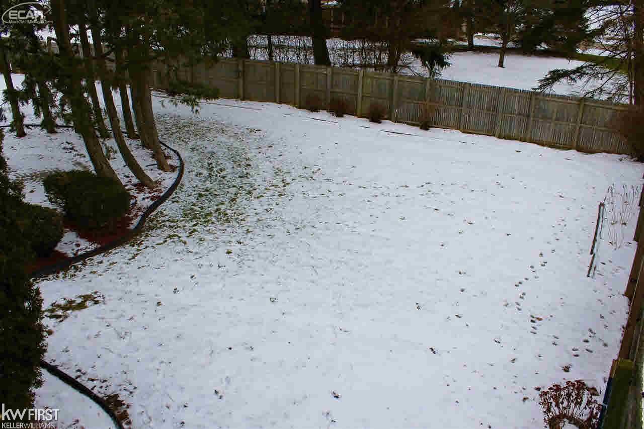 5422 Provincial Road Grand Blanc, MI 48439 - Photo 55 of 68 21410973-54.JPG