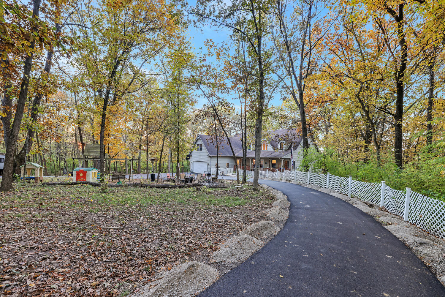1 River Vly Rnch Road White Heath, IL 61884 - Photo 6 of 66 a view of a park with large trees