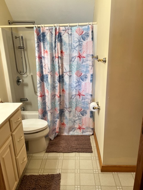 1 River Vly Rnch Road White Heath, IL 61884 - Photo 52 of 66 a bathroom with a toilet and a shower