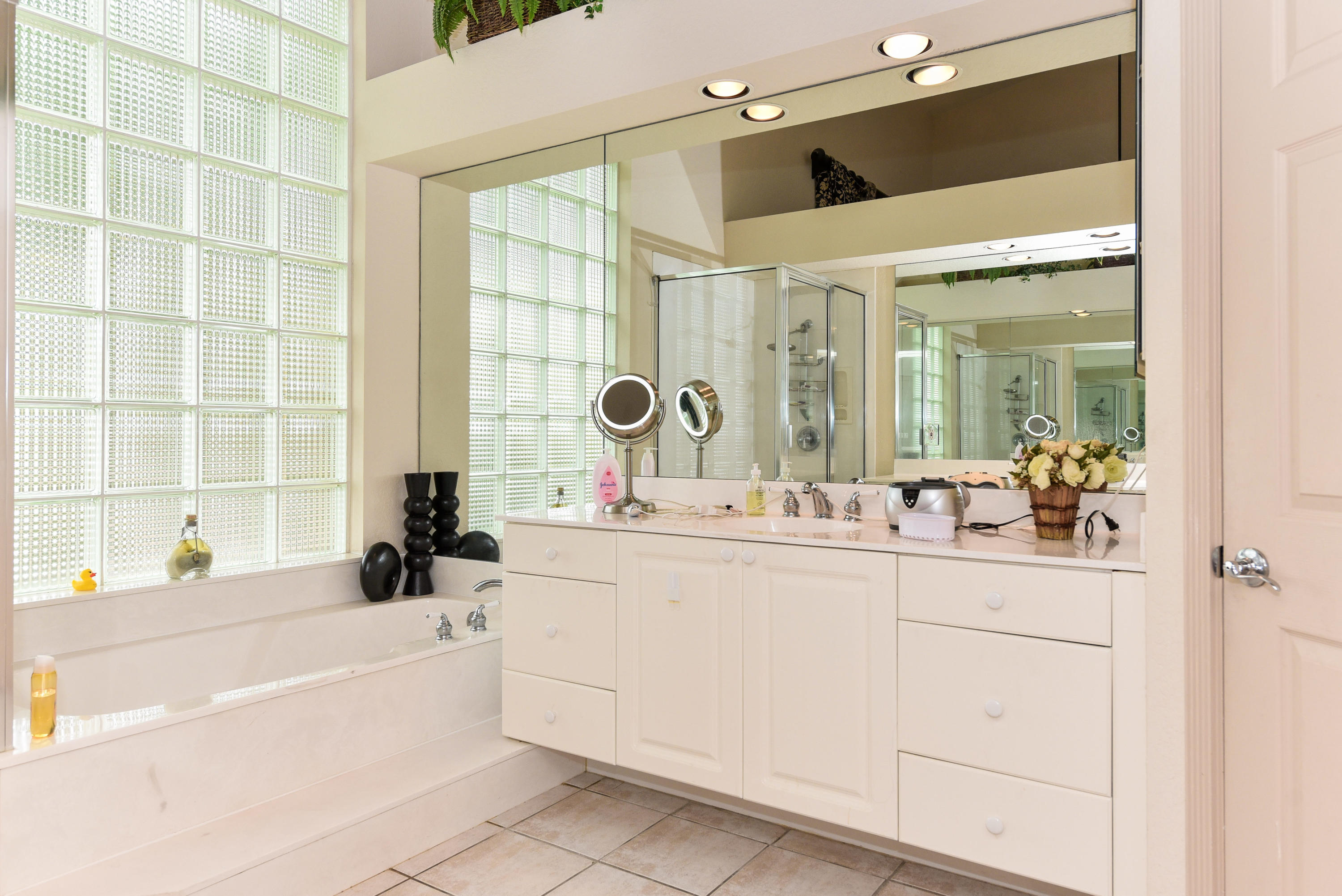 4281 Northwest 66th Lane Boca Raton, FL 33496 - Photo 18 of 21 4281 NW 66th Ln Boca Raton FL-print-025-