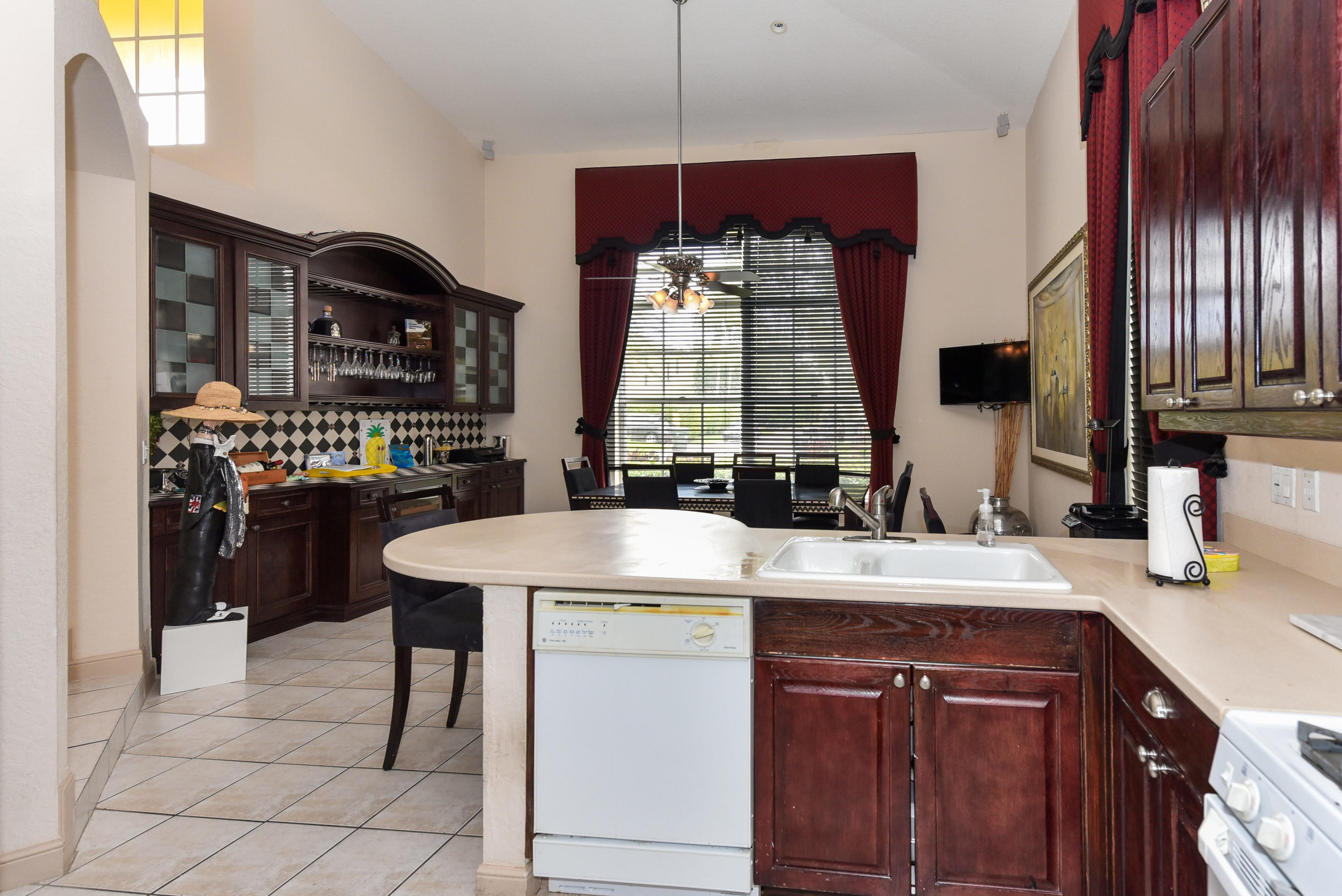 4281 Northwest 66th Lane Boca Raton, FL 33496 - Photo 8 of 21 4281 NW 66th Ln Boca Raton FL-print-010-