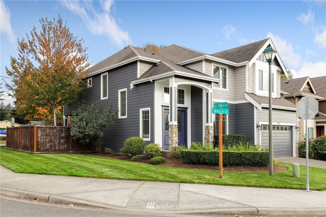 13604 161st Place Southeast Renton, WA 98059 - Photo 2 of 32