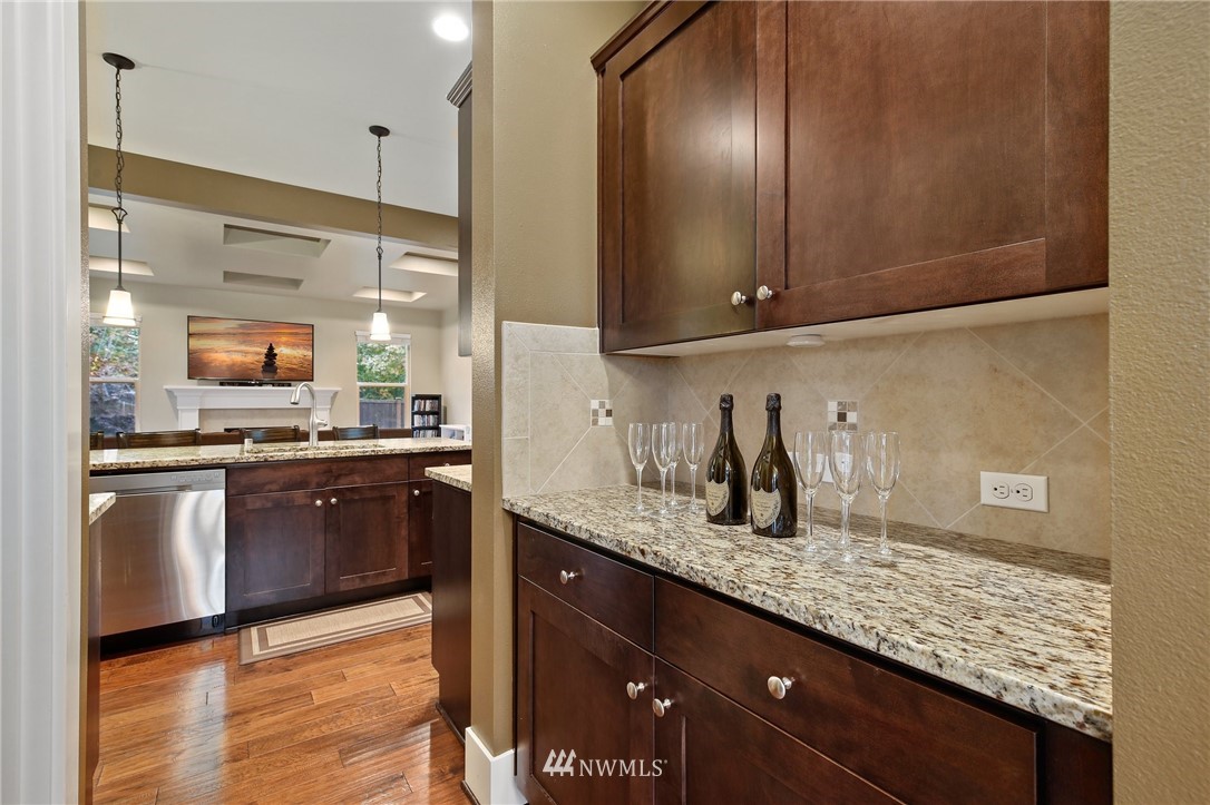 13604 161st Place Southeast Renton, WA 98059 - Photo 11 of 32