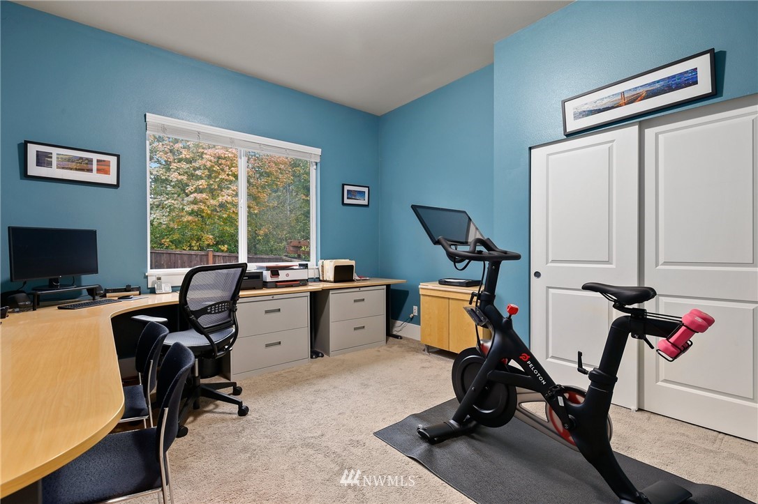 13604 161st Place Southeast Renton, WA 98059 - Photo 12 of 32