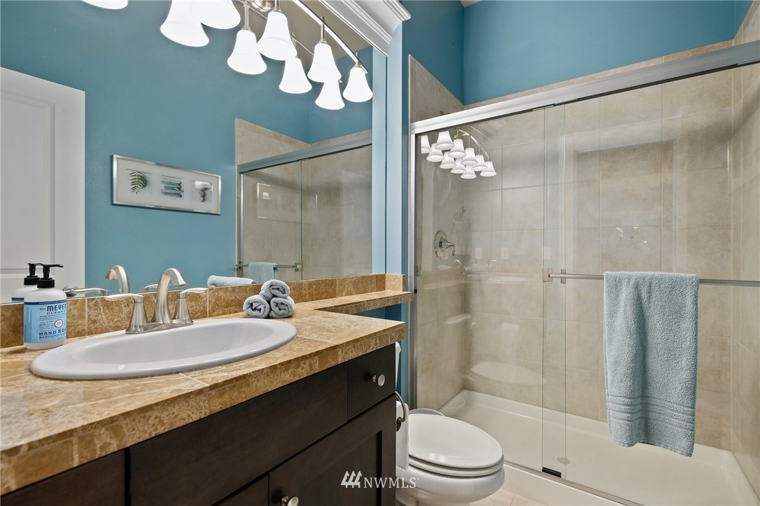 13604 161st Place Southeast Renton, WA 98059 - Photo 13 of 32