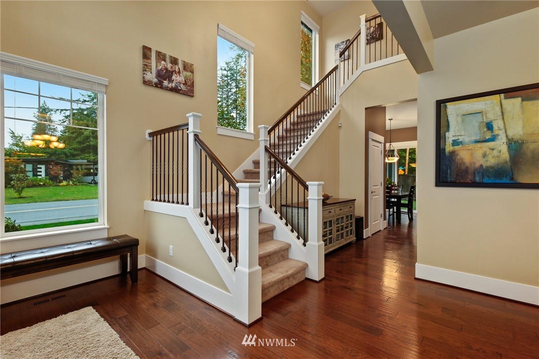 13604 161st Place Southeast Renton, WA 98059 - Photo 3 of 32