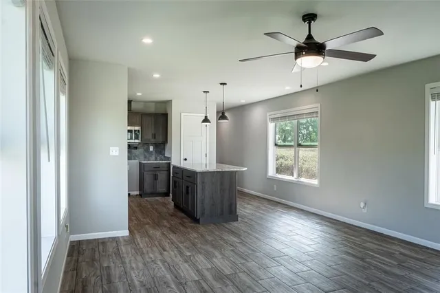 $250,000 | 16878 South Ratner Road, Overbrook, KS 66524