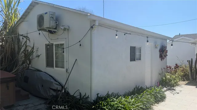 a view of a entryway